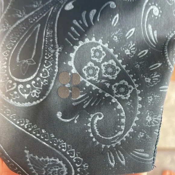 Navy Paisley Sweaty Betty Leggings - Picture 4 of 5